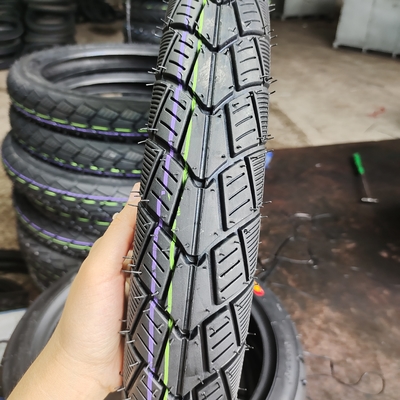 Pneumatici senza tubi per motocicli Tubo 17/2.75 2.75-17 275 17 Contenuto di gomma 35%-45% Pneumatici a modello