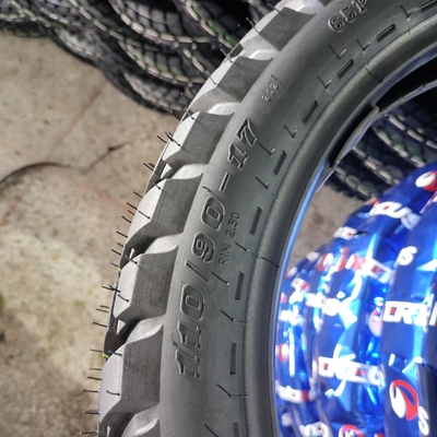 Super 110/90-16 110/90-17 Pneumatici per motocicli adatti a tutte le condizioni meteorologiche