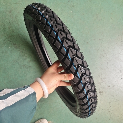 Alta resistenza alla trazione 3.00-18 Pneumatici e tubi per motociclette da corsa