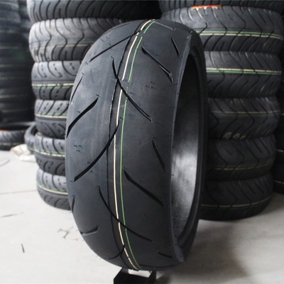 Contenuto in gomma del 35%-45% 190/55/17 Pneumatici per motocicli Pneumatici senza tubi 190/55/17 per Superior
