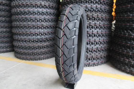 130/80-17 130/80/17 Pneumatici per motocicli destinati al mercato del Medio Oriente Carico QTY/40'HQ 13000PCS