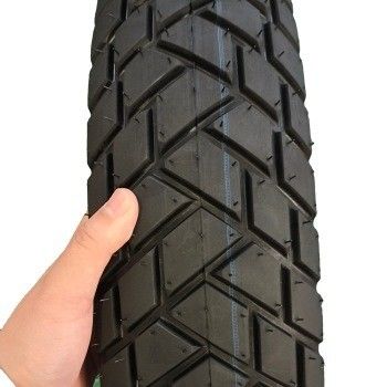 Top 90/90-18 90/90/19 pneumatici per moto senza tubi con tecnologia e design giapponese