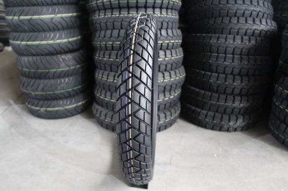 Top 90/90-18 90/90/19 pneumatici per moto senza tubi con tecnologia e design giapponese