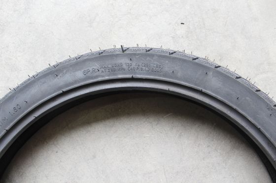 Pneumatici per moto 2.50-17 2.75-17 3.00-17 2.50-18 2.75-18 3.00-18 con capacità di carico 165 kg