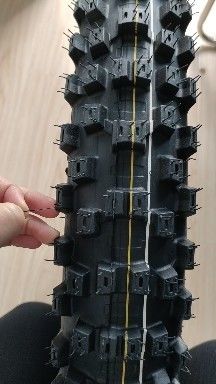 Tubo e velocità di 150 km/h Pneumatici per moto 90 100 21 per il mercato giapponese