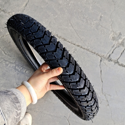 Casco pneumatico Pneumatico per motocicli 3.00-18 3.00x17 Resistenza alla trazione 10.5
