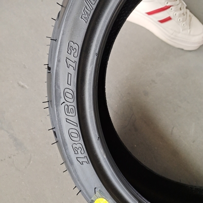 Pneumatico caldo per moto 130 60 13 per scooter 130-60-13 6PR/8PR Velocità 150 km/h