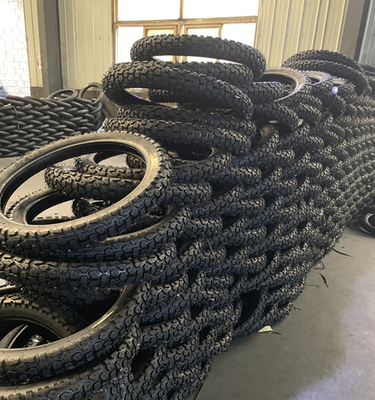Capacità di produzione 10000 pezzi al giorno per pneumatici da gomma per moto 70/100-17