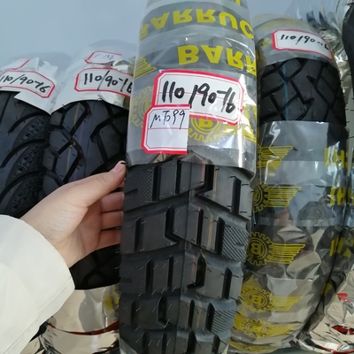 16 pollici 110/90-16 pneumatici per moto senza tubo al porto di Qingdao con pressione dell'aria 280kpa