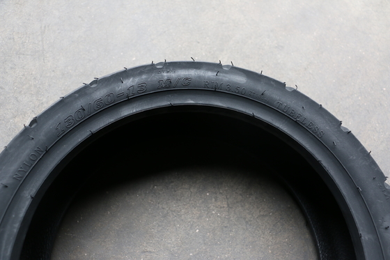 130/60-13 Pneumatici senza tubi per motocicli per il mercato sudamericano