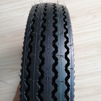 20000 KM durata di lavoro e 5000 pcs al giorno Capacità di produzione per pneumatici da motociclo 4.00-8
