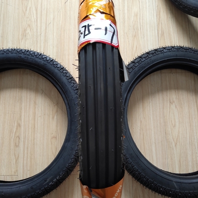Maxxis 2.75-17 pneumatici per motociclette con 6 PR Ply Rating e 40% di contenuto di gomma