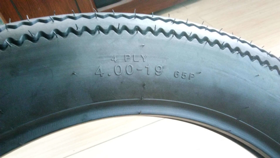 4.50-18 4.00-19 170/80-15 Pneumatici per motociclette per Harley da 6,7 a 9 kg e Casco pneumatico