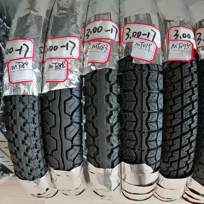 3.00-17 Pneumatici per motocicli con durata di lavoro di 20000 KM e capacità di produzione di 5000 pezzi al giorno