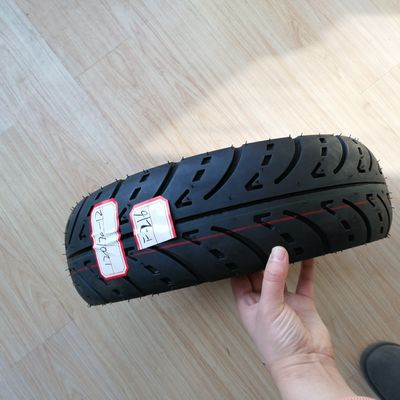 Pneumatici per motociclette 120/70-12 senza tubi con 35%-55% di gomma provenienti dal porto di Qingdao