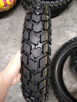 Gomma Motocicli Casco pneumatico Dimensione 300 18 con Capacità di produzione 5000 pcs al giorno
