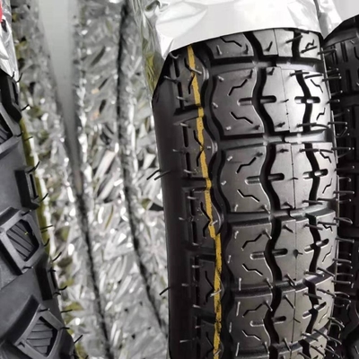 Contenuto di gomma del 35%-55% 300-18 Motocicli Pneumatici Tempo di consegna entro 25 giorni