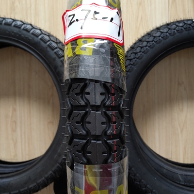 Pneumatici da motociclista resistenti 275-17 con durata di 20000 KM e resistenza alla trazione 10.5