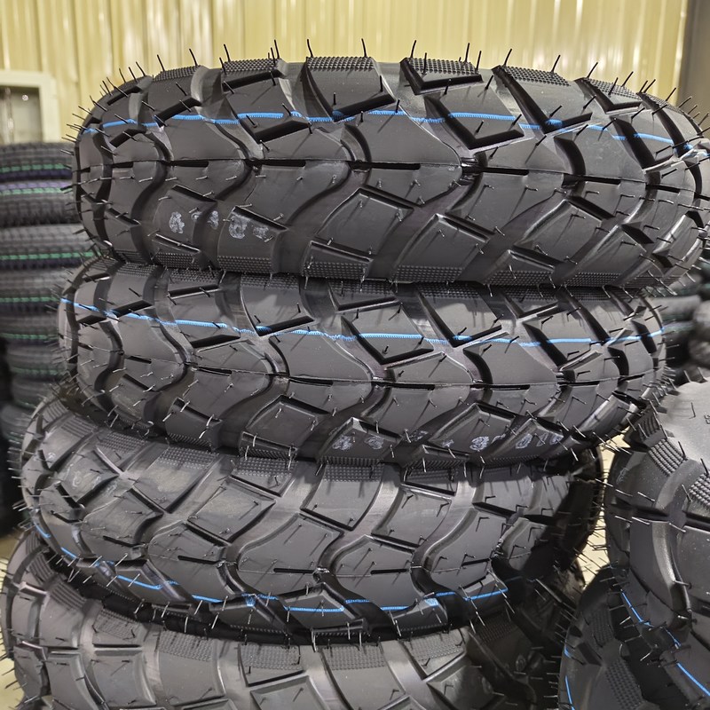 6pr/8pr Nero pneumatico da moto 3.50-10 con un ISO9001 CCC DOT E-MARK entro il vostro budget