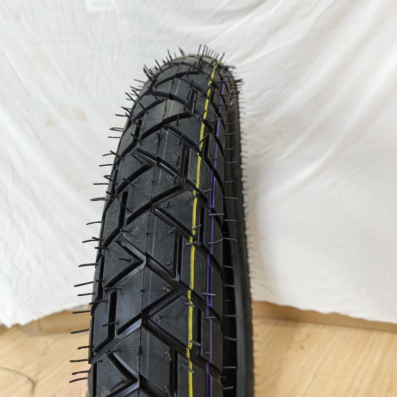 Natura gomma acciaio materiale di nylon 90/90-18 Pneumatico per motociclette per carico Porto Qingdao