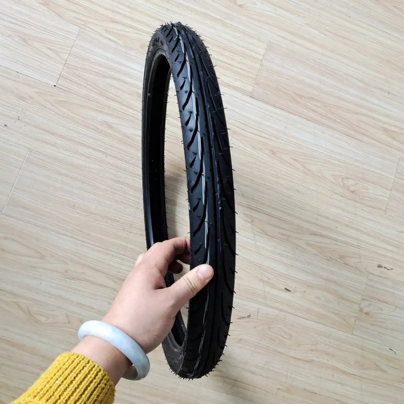 Esperienza di maneggevolezza superiore con pneumatici da moto 45/90-17 50/90-17 50/80-17