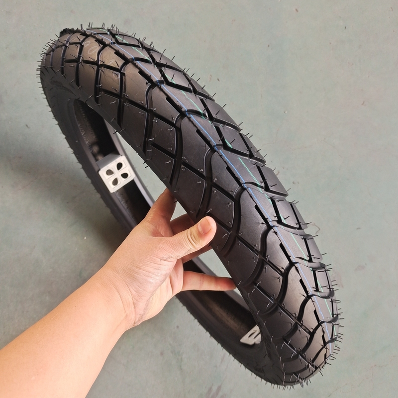 Vendita pneumatici per motocicli pneumatici 90/90-18 con 6pr/8pr Ply Rating gomma naturale