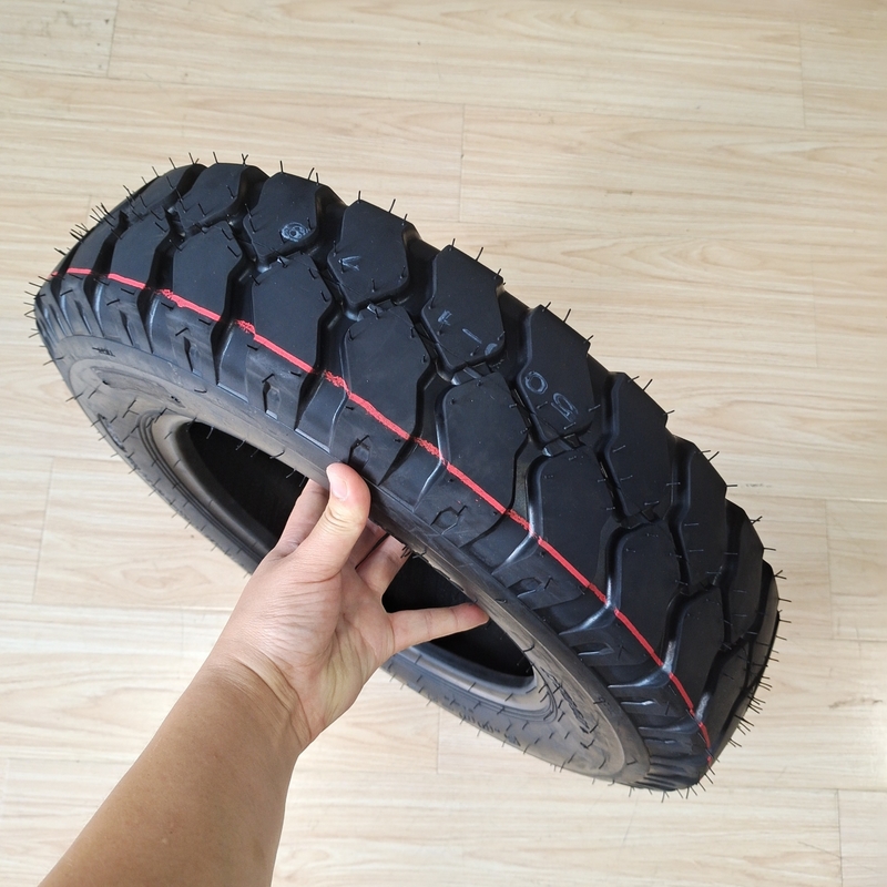 Tipo di tubo / pneumatici per motociclette senza tubo 5.00-12 con 35%-55% di contenuto di gomma e conveniente
