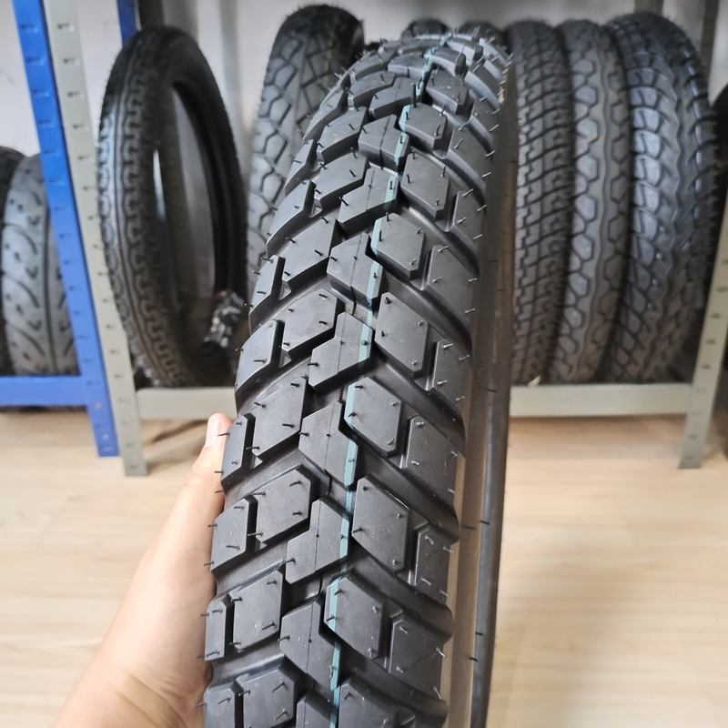 6pr/8pr Pneumatici e tubi interni di gomma naturale per motociclette con marchio di marca approvato 3.50-18