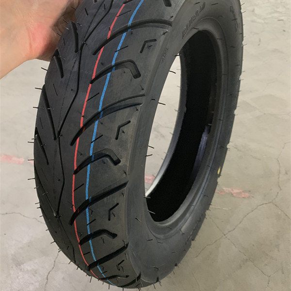 Riparazione di involucri di pneumatici bilanciatore di pneumatici per motocicli per sostituzione di pneumatici senza tubi 100/90-10