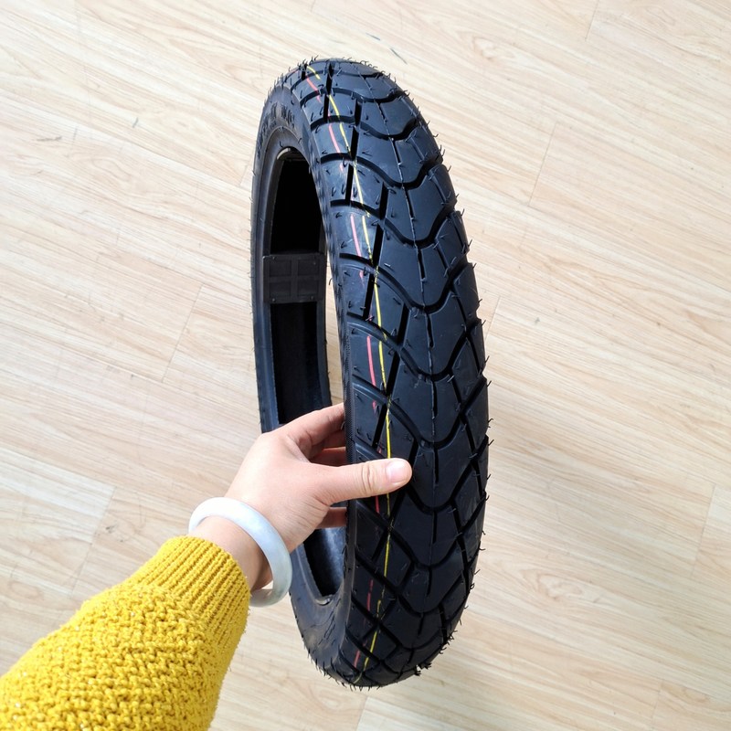 Pneumatici per motocicli in acciaio e gomma naturale 90/90-17 per il mercato sudamericano