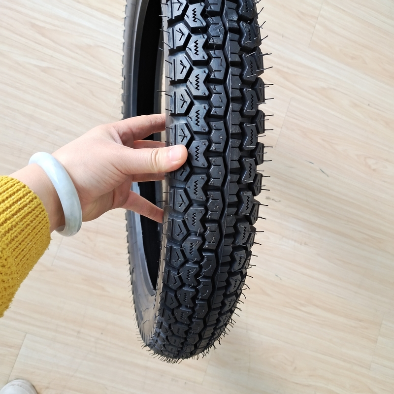 3.25-18 Pneumatici per motociclisti Nero senza tubi con materia prima Natura gomma acciaio Nylon