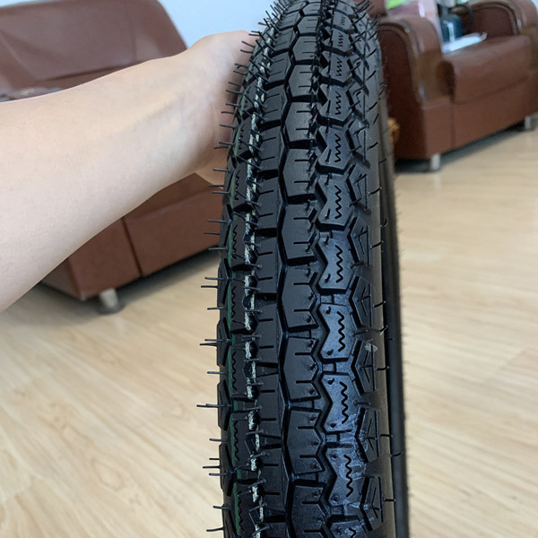 Qingdao Port Loading Herschel 2.50-17 Pneumatico per motociclette con involucro per pneumatici di lunga durata