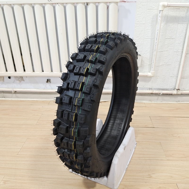 Pneumatici per motociclistici in acciaio di nylon di gomma naturale 140/80-18 Pneumatici morbidi 6pr/8pr per prestazioni