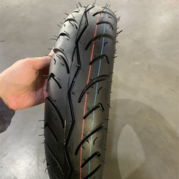 Contenuto di gomma 35%-55% pneumatici per motociclette Herschel 3.50-10 per le esigenze del cliente