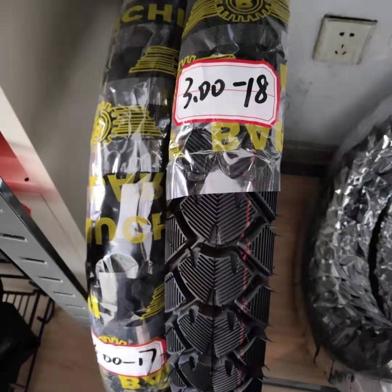 Contenuto di gomma del 35%-55% IRC Pneumatici per motociclette più venduti nel 2020 con una durata di 20000 KM